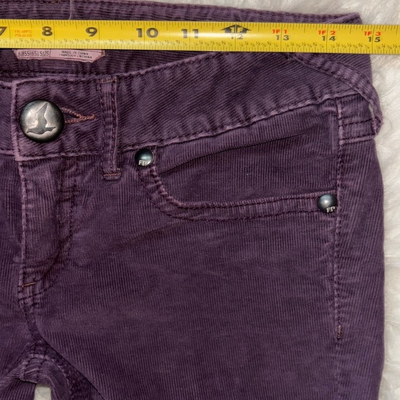 🕊️Free People Skinny Corduroy Pants, Size 27 - Picture 7 of 16